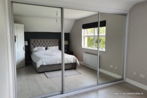 full mirror wardrobe